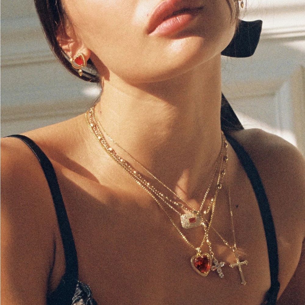 New Vanessa Mooney the ruby heart necklace gold - Picture 6 of 12